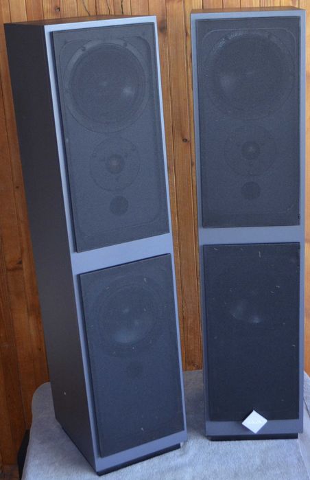 Kolumny podłogowe Revox Evolution D-Box 200watt Studer