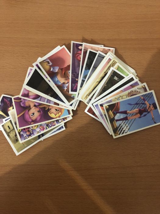 Caderneta cromos “Winx”