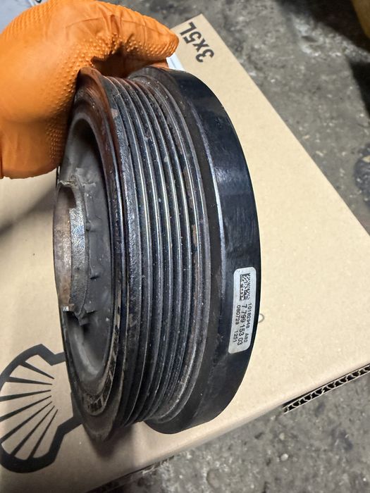 Koło pasowe  bmw e90 e83 e84 e60 e92 2.0d n47