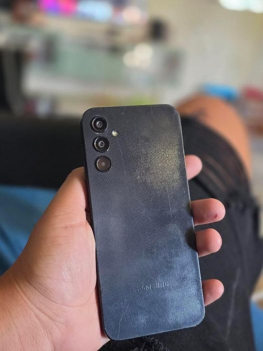 Vendo ou troa galaxi a14 como novo