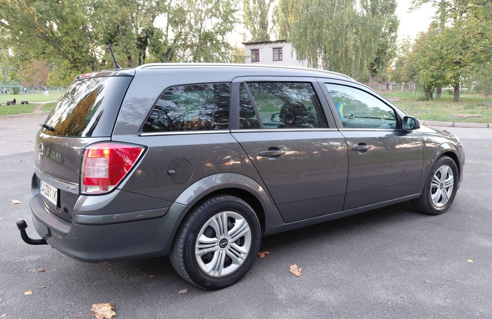 Продаю OPEL ASTRA H 1.7D 2009р.
