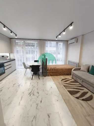Продаж 1-кім. квартири в центрі Main House(63)
