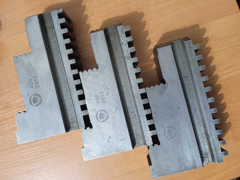 Токарные кулачки BISON 400 мм . Обратные . Ширина 36 мм .