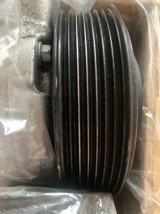 Sprężarkę klimatyzacji do Renault Scenic 3