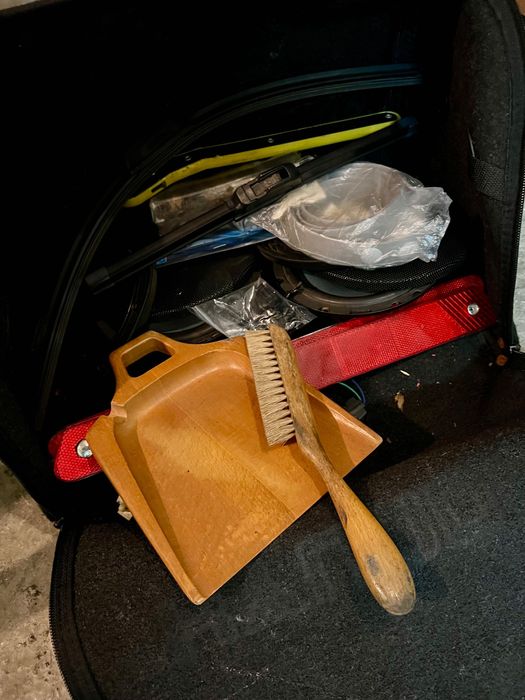 Одним лотом! Колонки Сумка знак аварийный  Vitol Сетки Ключ аксессуары