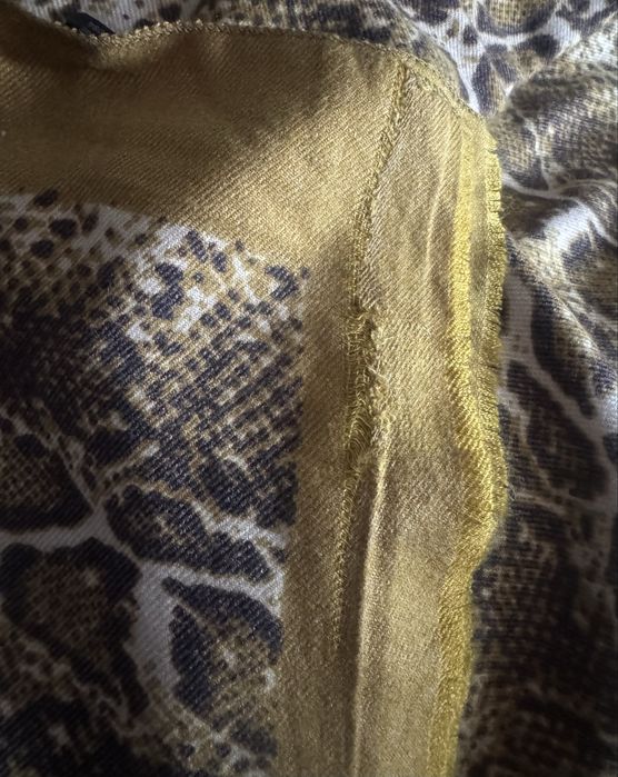 Szal w print zwierzęcy