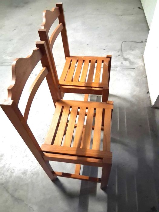 Cadeiras em madeira maciça - leve64739554317059124