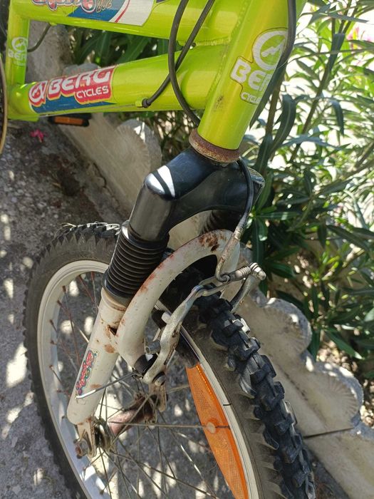 Bicicleta.                .