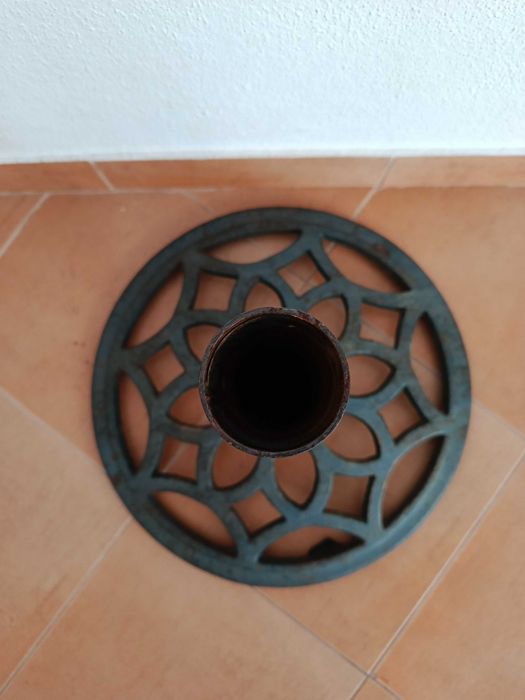 Base para chapéu de Sol em ferro