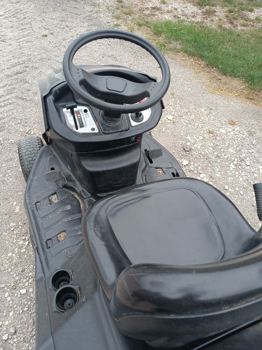 Traktorek do trawy oleo-mac