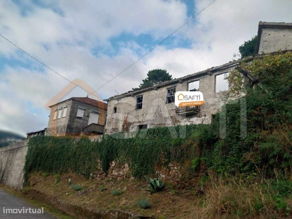 Venda de 2 Casas em pedra para reconstrução. — Riba de Mouro, Viana do Castelo