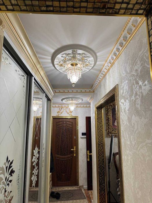 Продаж 3-кімнатної квартири по вул. Сумгаїтській, (район Епіцентру)