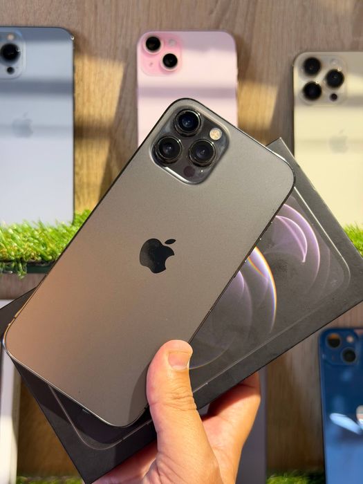 Продам iPhone12ProMax 256Gb 100 % Аккамулятор