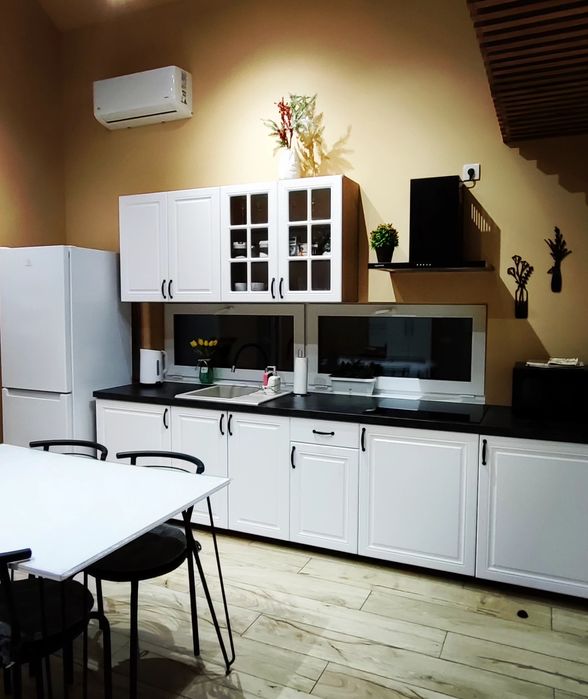 Затишний котедж з чаном біля термалів Косино та Берегово