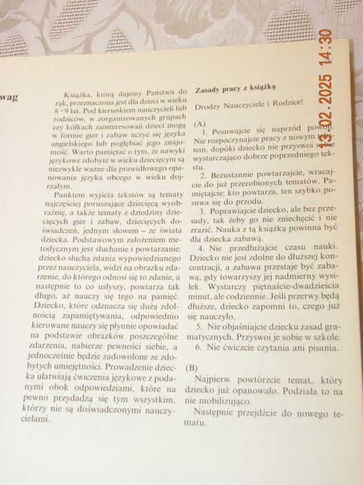 John , Spot and Muff on Holiday - podręcznik + 9 kart do wycinania