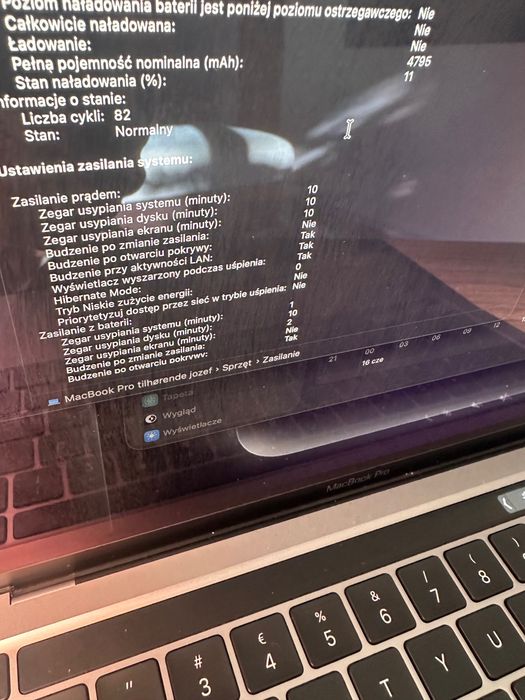 MacBook Pro 2020 intel i5 512gb 90 cykli ładowania