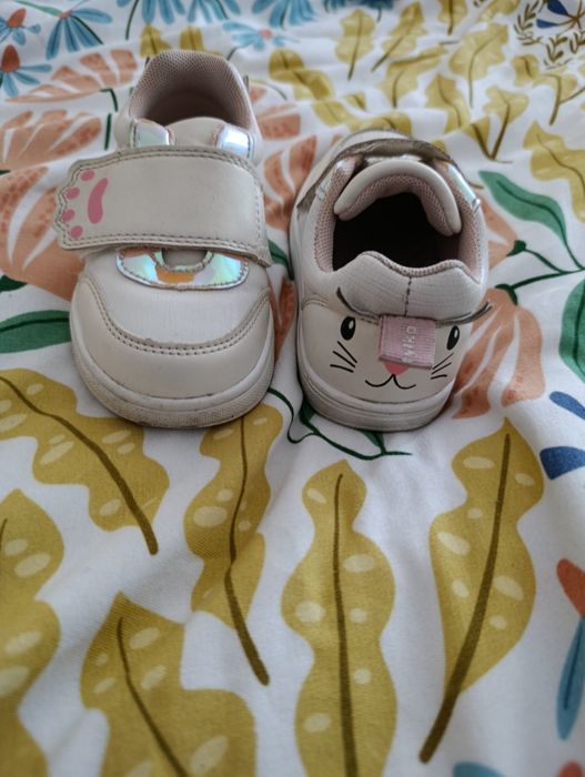 Sprzedam adidaski kotki rozmiar 23