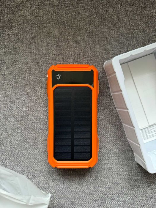 Powerbank solarny 10000 mAh