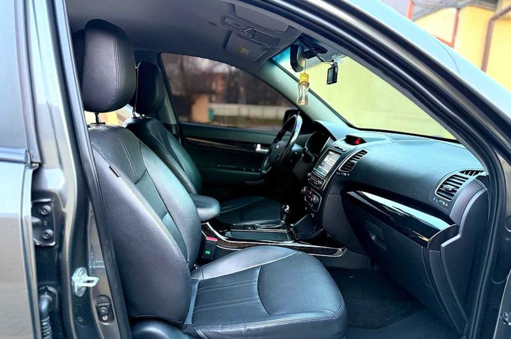 Продам Kia Sorento 2014