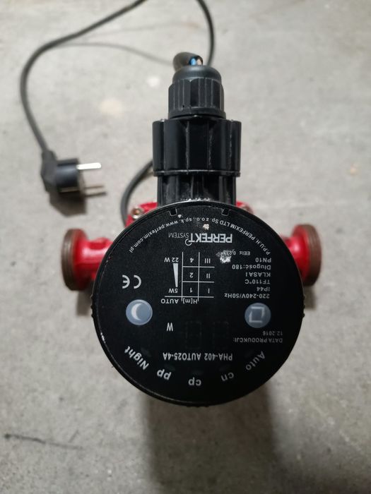 Elektroniczna pompa obiegowa do centralnego ogrzewania