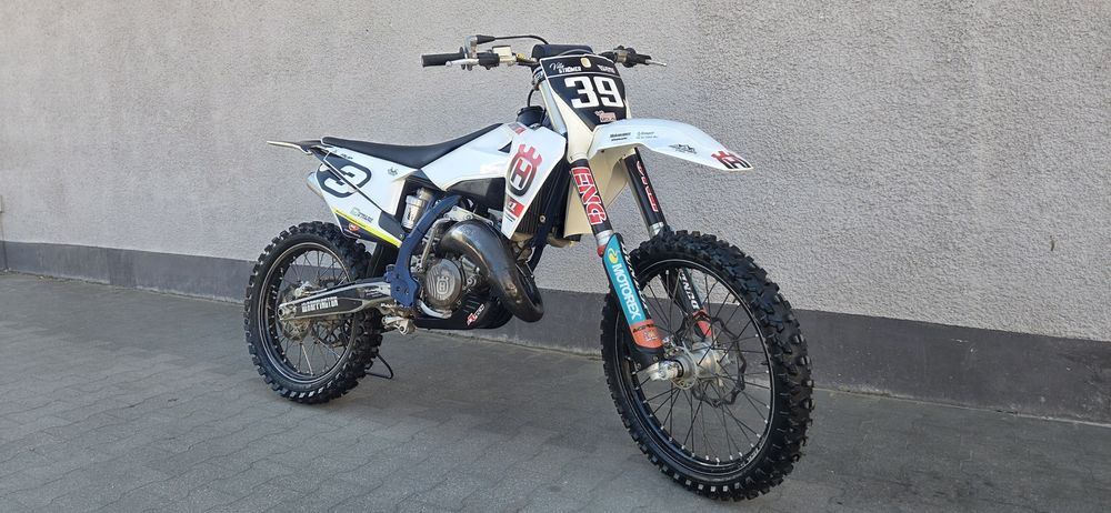 Husqvarna Tc 125 rok 2022 Super Stan 235 mth od Nowości Hgs Racing Zawieszenie Ohlins