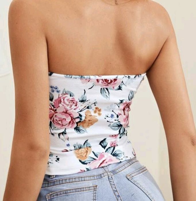 Shein biały krótki top w róże - XL nowy