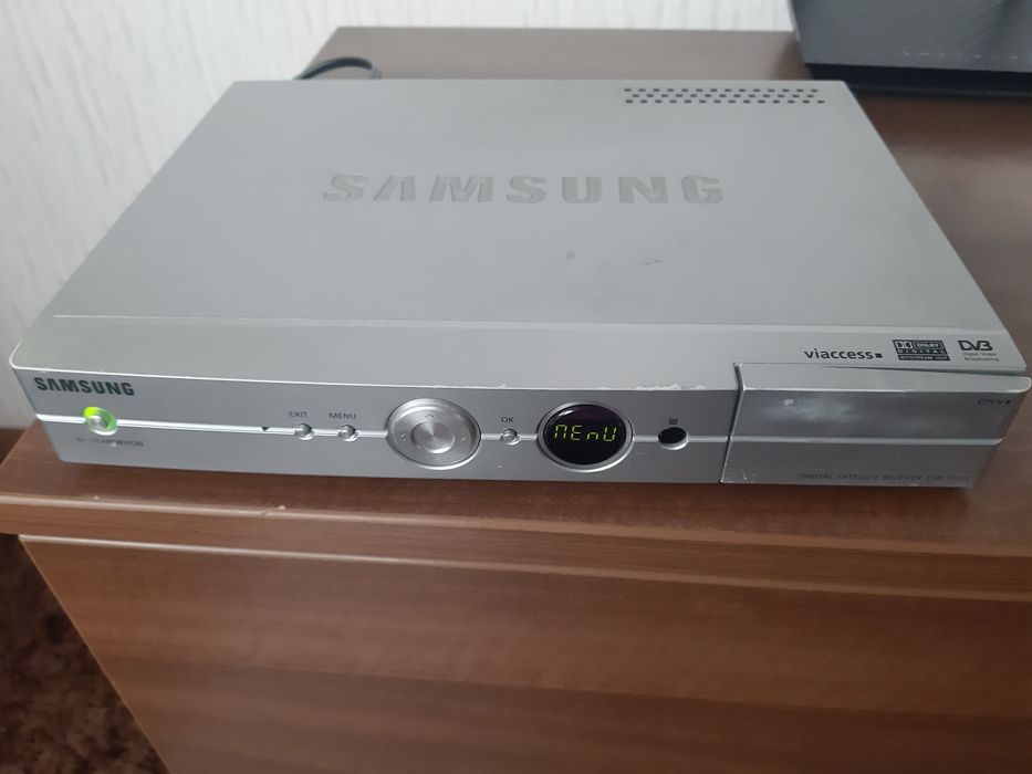 Супутниковий тюнер/ресивер samsung