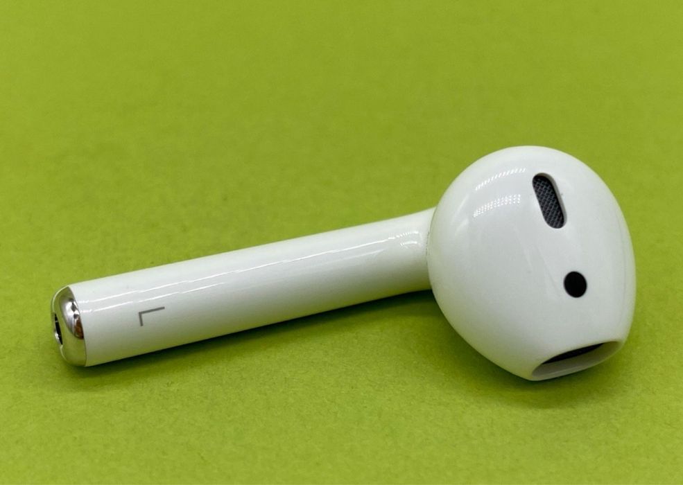 Лівий навушник Airpods 2 A2031 A2032 ідеальний стан