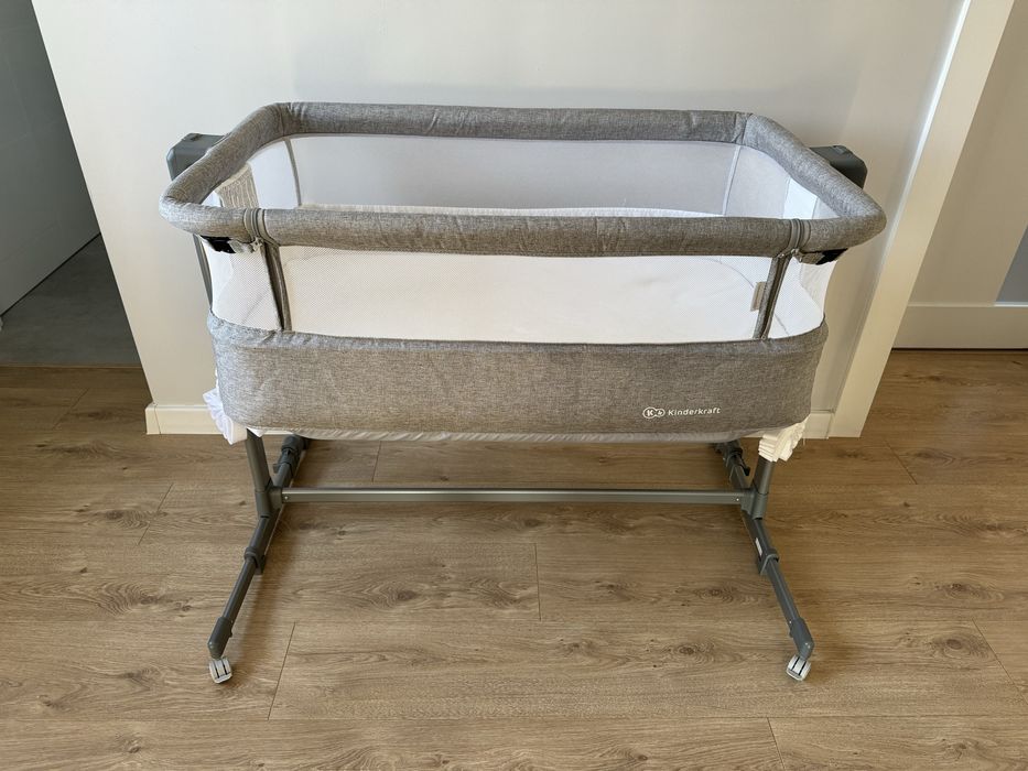 Łóżeczko dostawne Kindercraft dwa materace