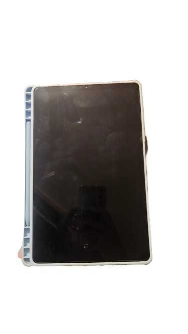 Tablet Samsung Galaxy s6 lite z rysikiem