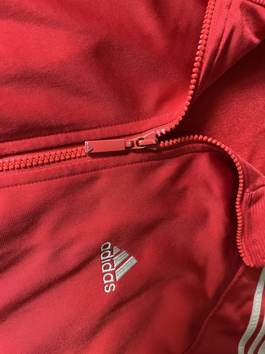 Czerwona bluza Adidas