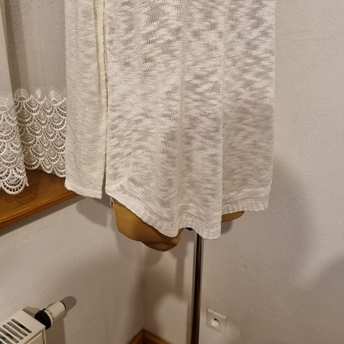 Sweterek ecru r.m/L nowy