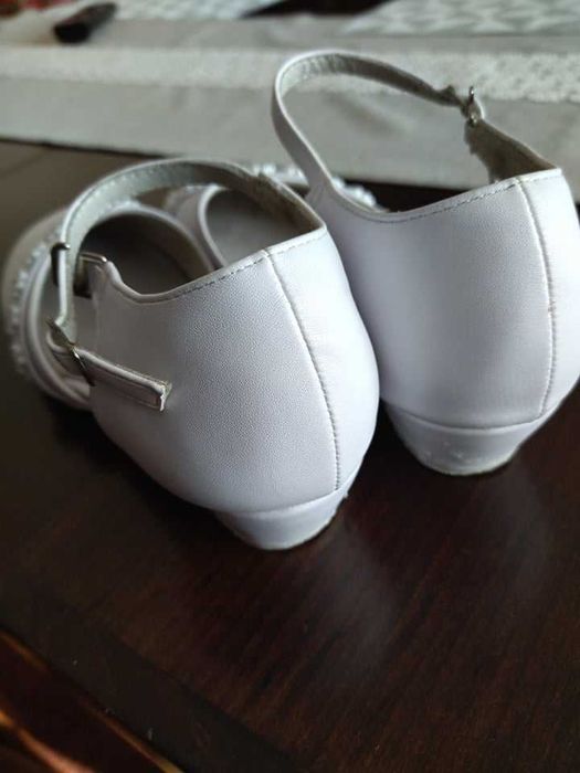 Buty komunijne 34