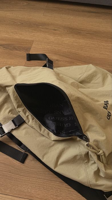 Рюкзак Guess Jeans