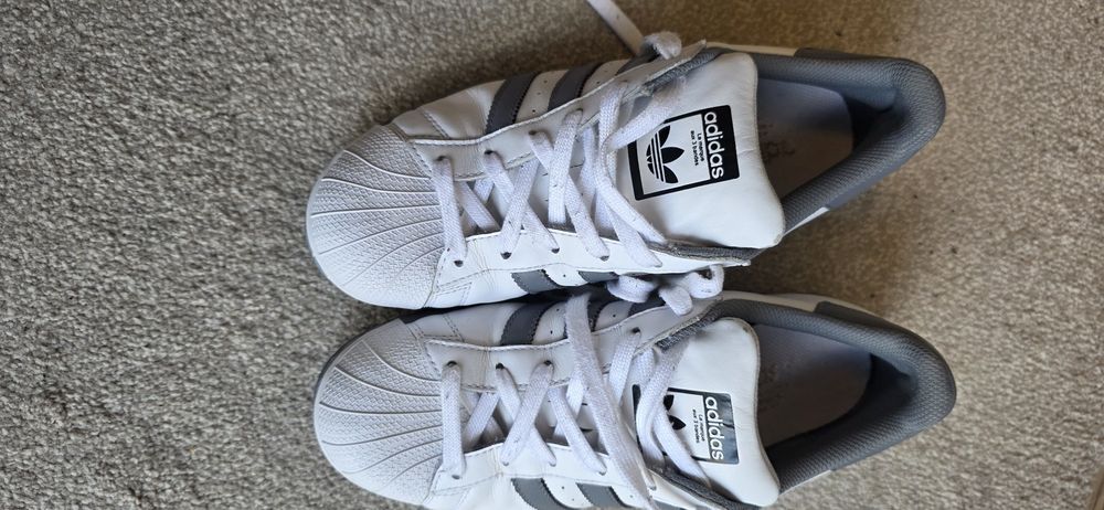 Adidas Superstar