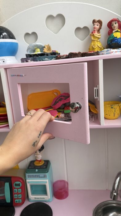 Кухня дитяча деревяна рожева