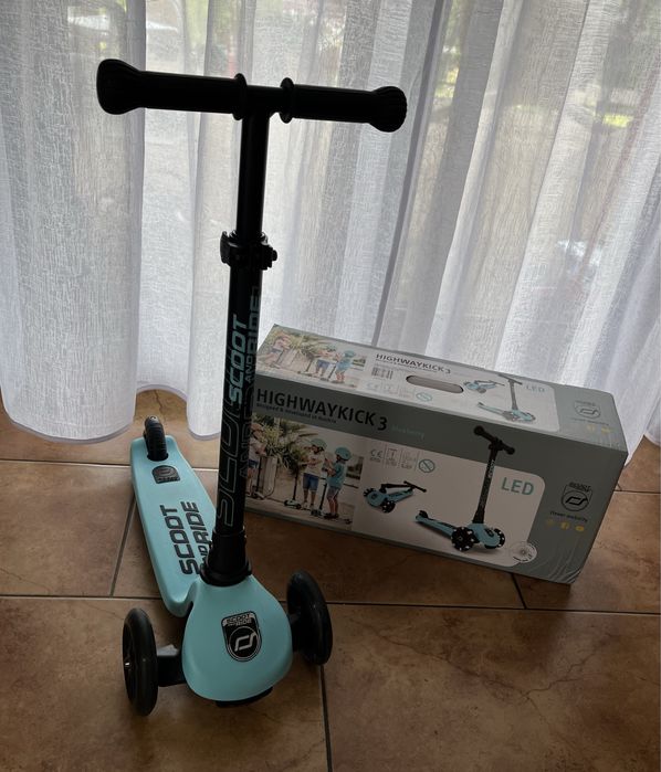 Hulajnoga SCOOTANDRIDE Highwaykick 3 LED