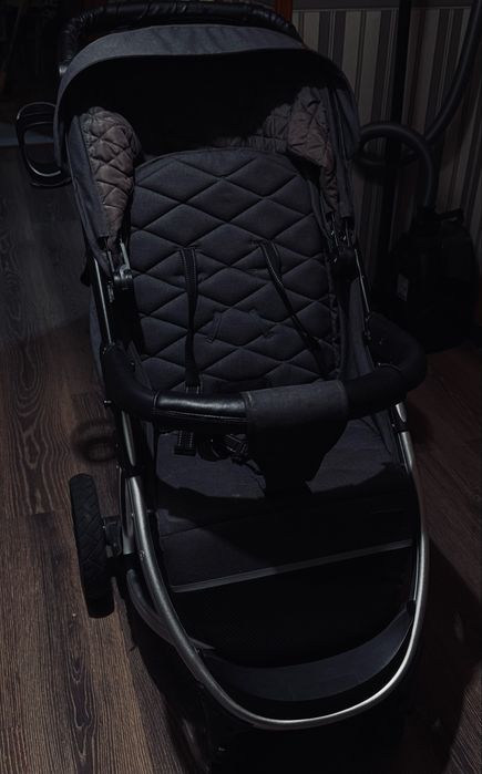 Коляска прогулянкова Carrello Vista