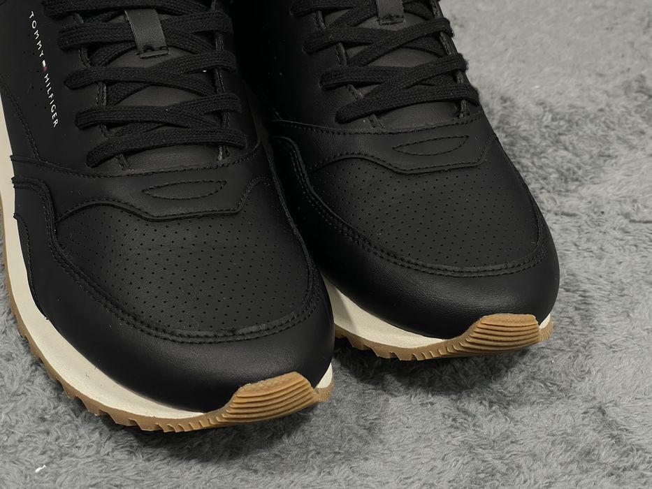 Tommy Hilfiger 42 26.5см. Оригінал