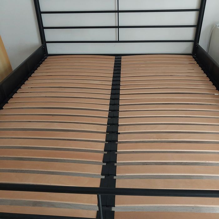 Łóżko małżeńskie 160x200 rezerwacja