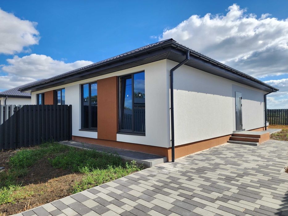 Забудовник. Продам новий будинок_дуплекс, будинок. Телефонуйте.