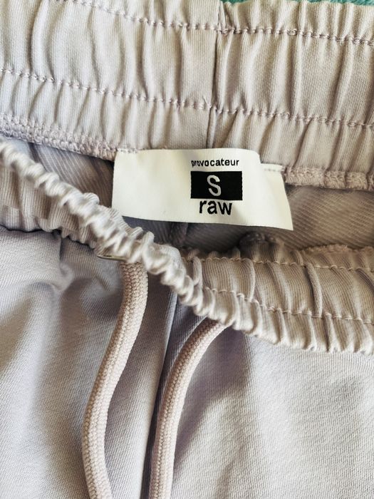 Жіночий костюм  RAW