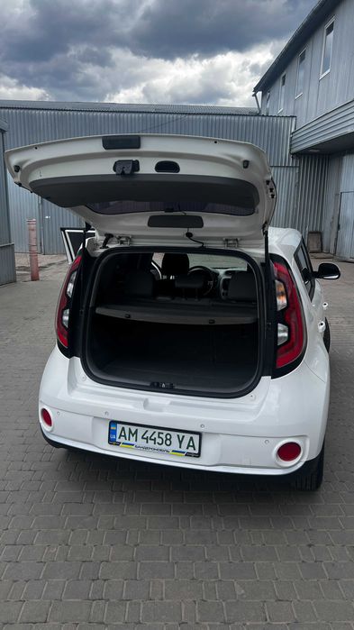 Kia Soul 2017 VIN KNAJN81EFJK029997 фото оголошення 8 з 11