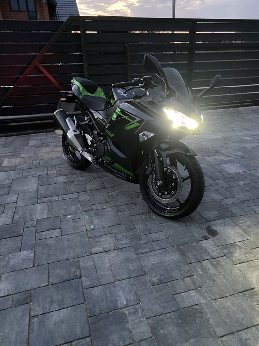 kawasaki ninja 400