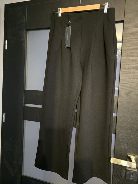 Nowe damskie spodnie M