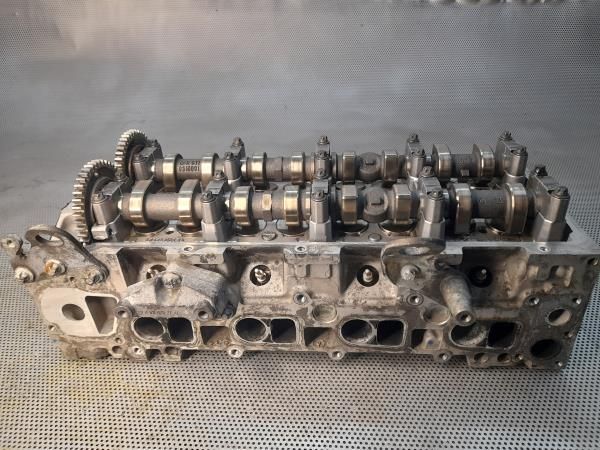 Colaça / cabeça do motor MERCEDES-BENZ Classe C (W204)