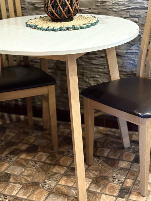 Kuchenny owalny  komplet stół i krzesla
