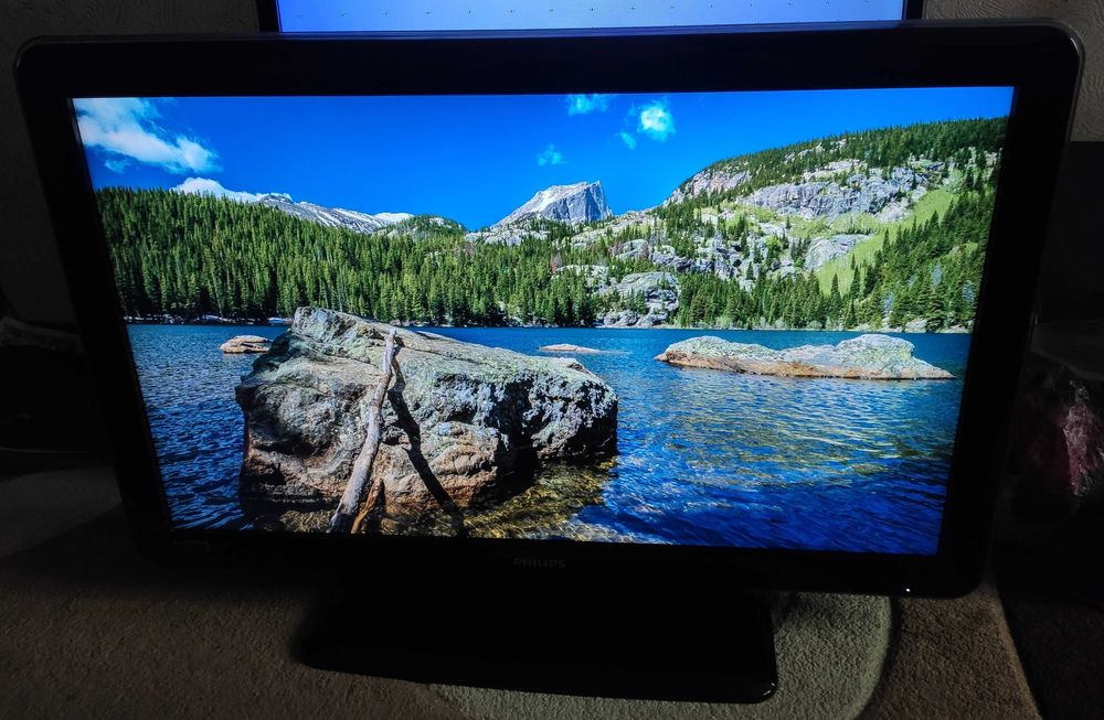 ЖК Телевизор Philips 37PFL5604H/12 рабочий