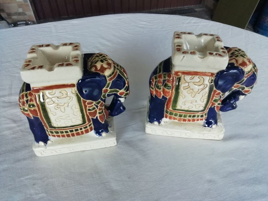 2 Figuras Em Loiça Antigas Alefante Cinzeiro