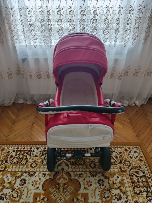 Продам каляску два в одному!!!